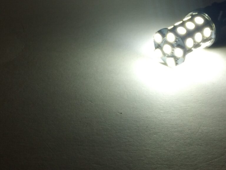 1157: Lumenz 5050 Series 27-LED Bulb - 4300K Warm White