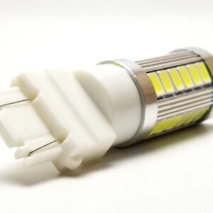 3157: Lumenz SL1 33-LED Bulb