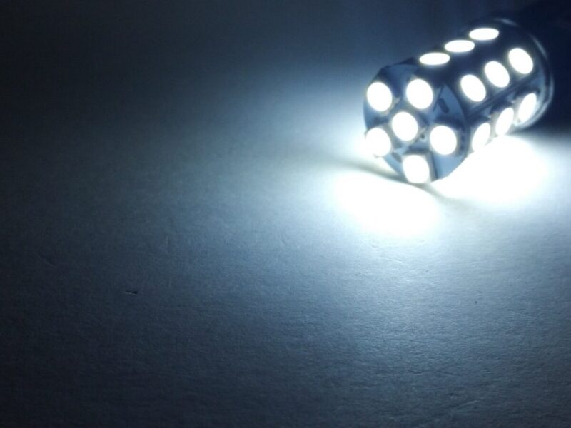 7443: Lumenz 5050 Series 27-LED Bulb - 8000K Ice White