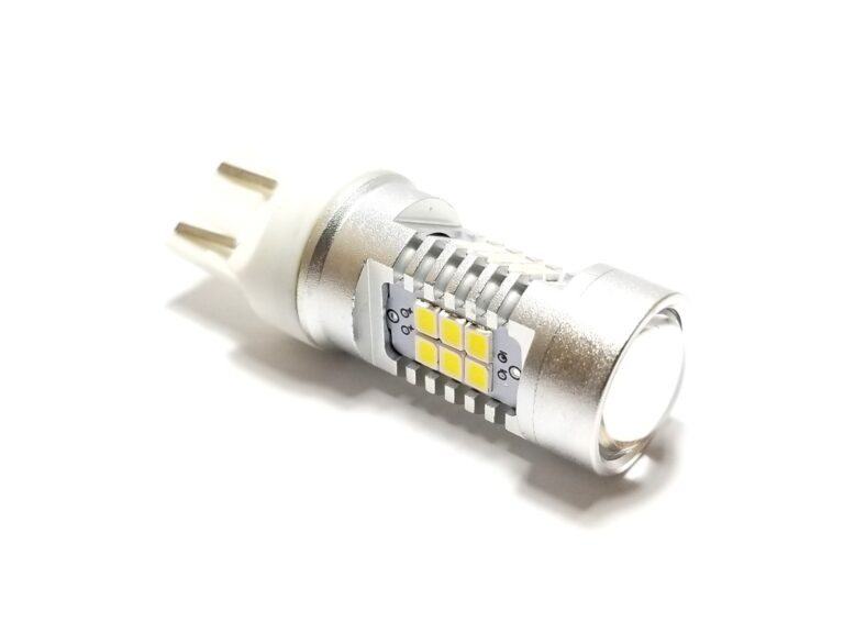 7443: Lumenz Performance Line (PL) 21-LED Bulb