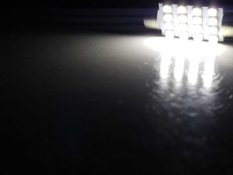 41mm: Lumenz 1210 Series 16-LED Bulb - 6000K Cool White