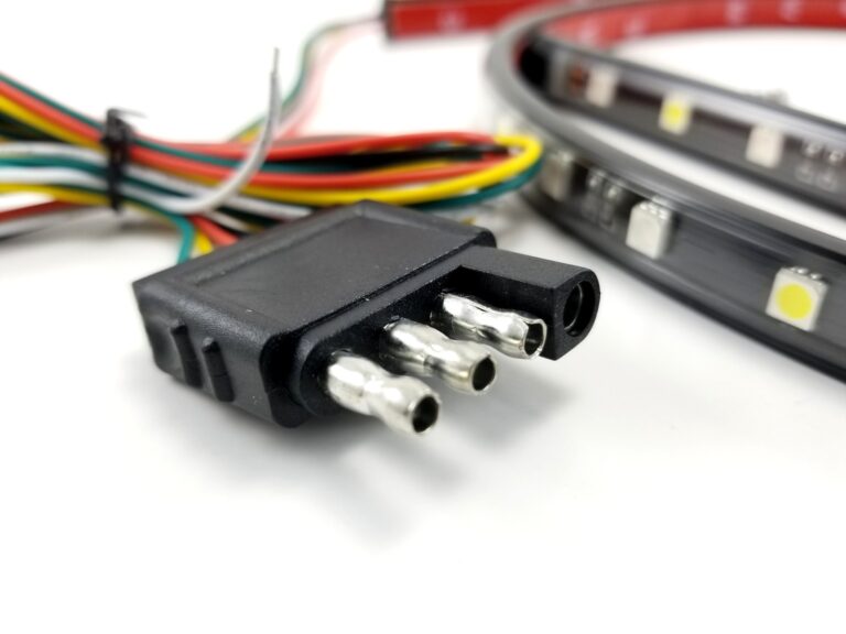 TruckLitez 60-in Rear Tailgate Light Strip v1