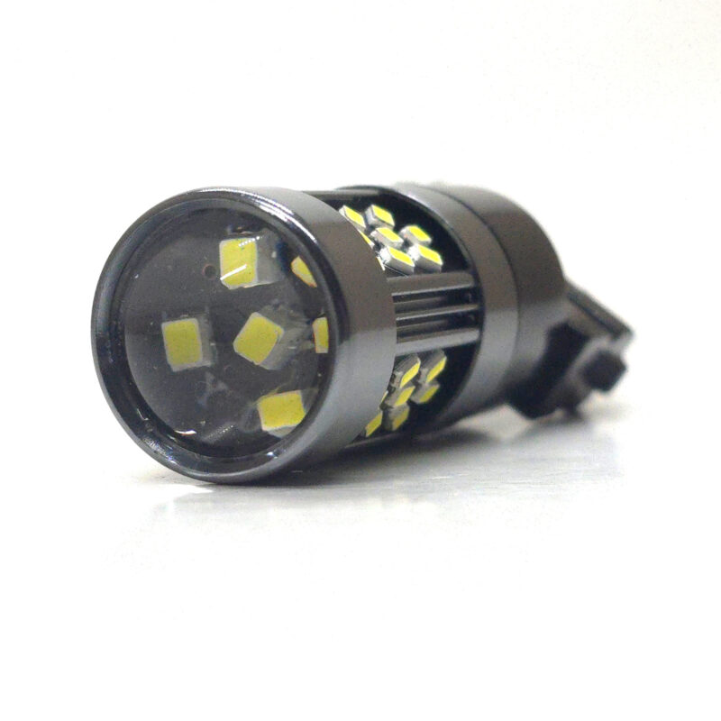 3157: Lumenz Core Series (CS) 42-LED Bulb