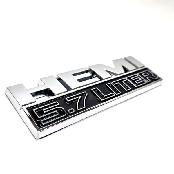 Hemi 5.7 Liter Emblem - Fender - RAM 1500 2500 (2009-2019)