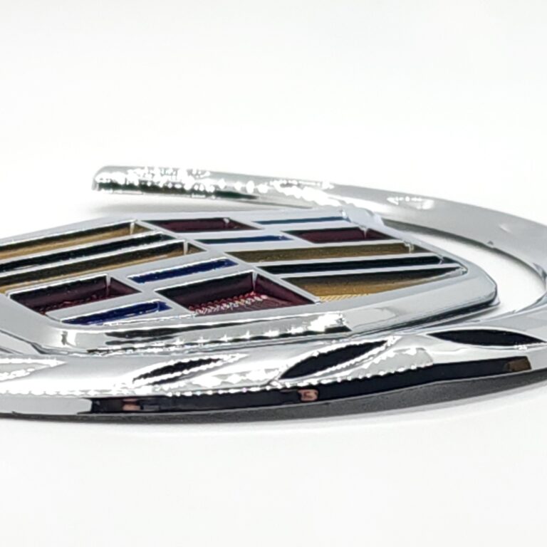 Cadillac Wreath & Crest Emblem 6 in ABS, Chrome