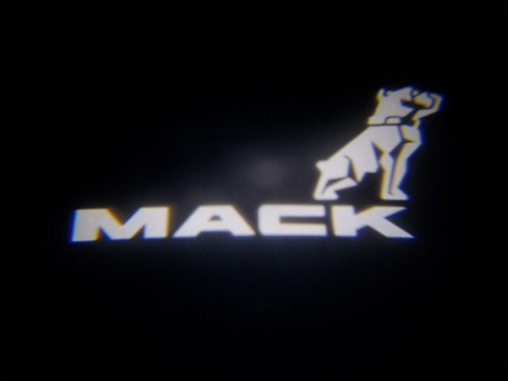Vantage UniFit MACK LED Door Puddle Lights - Single Color